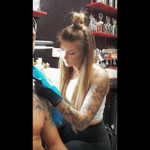 Meet your Posher, Hillary